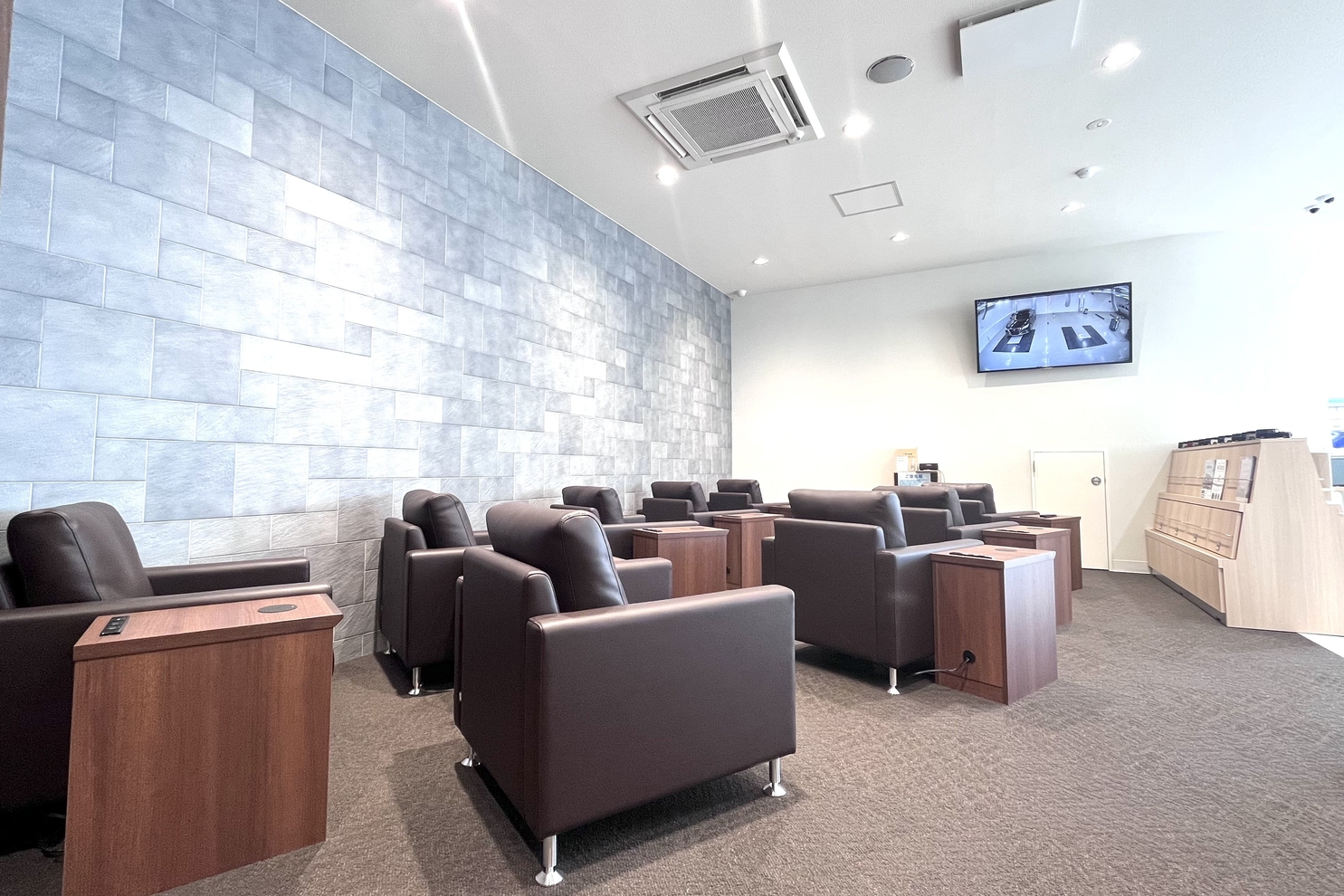 安曇野店_サービス待合