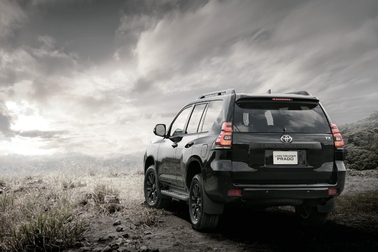 特別仕様車TX“Lパッケージ・Matt Black Edition”（2.7Lガソリン車7人乗り）［ベース車両はTX（2.7Lガソリン車7人乗り）］
