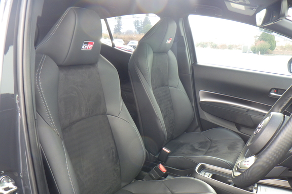 9219071_GRアクア⑤