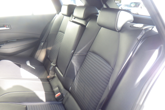 0448981_カローラツーリング⑧