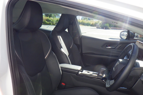 0337429_プリウスPHV⑤