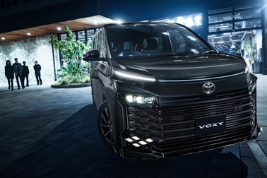 【モデル入り素材】S-Z（2WD・7人乗り）