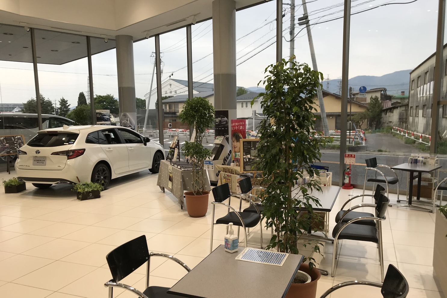 塩尻店:ショールーム1