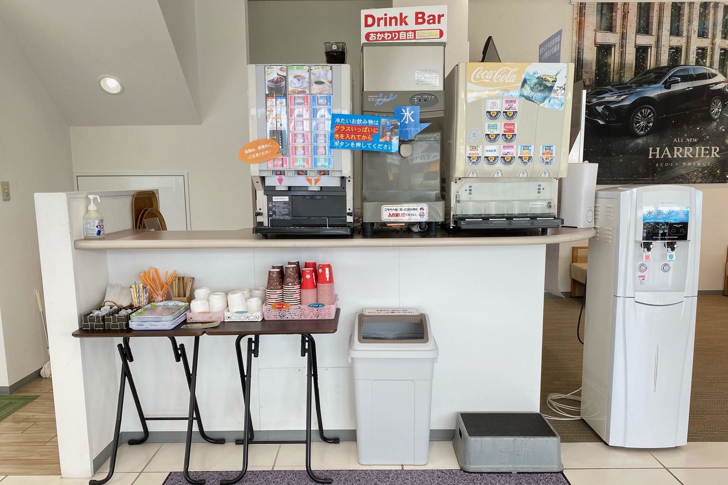 諏訪店:ドリンクサーバー